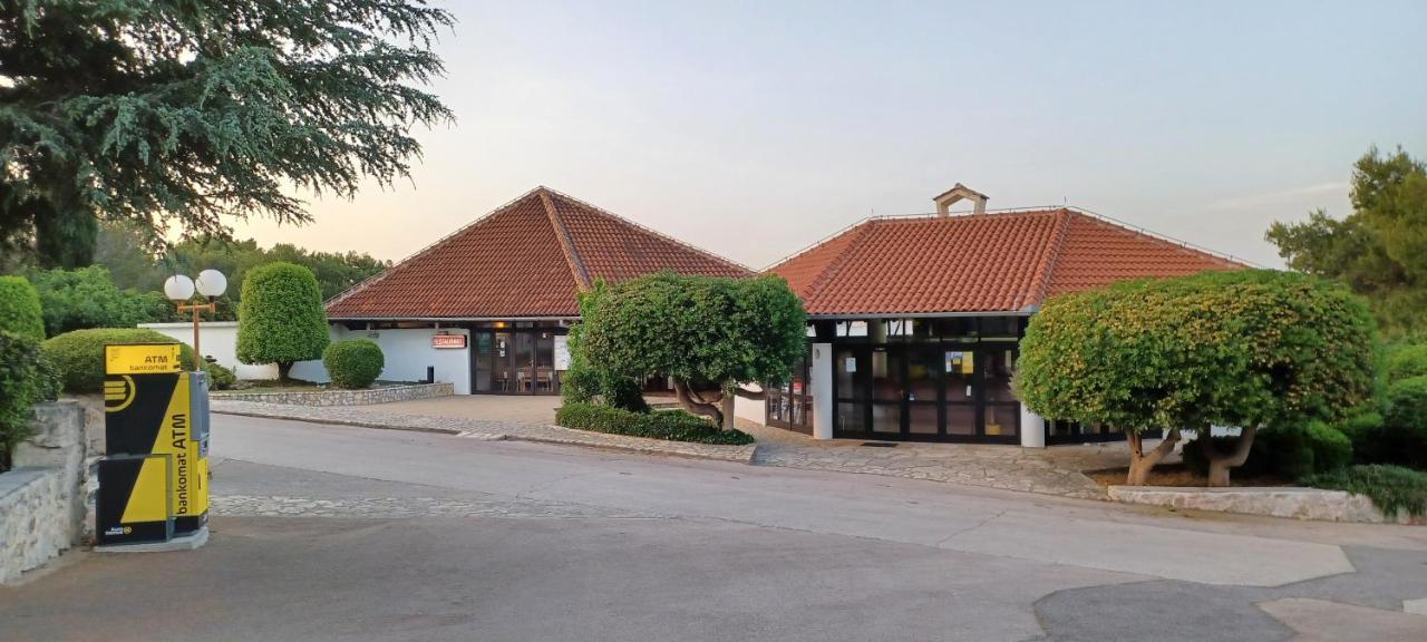 Mobile home Lux otok Murter Jezera Extérieur photo